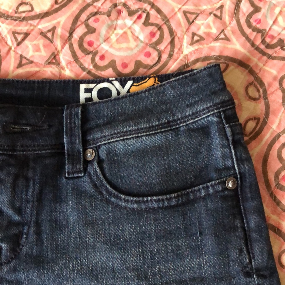 Shorts - Picture 4 of 5